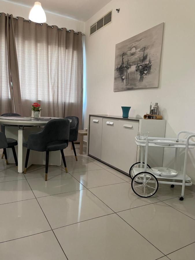דירות Bright Luxury 2Br Aprt Dubai Marina With Balcony מראה חיצוני תמונה